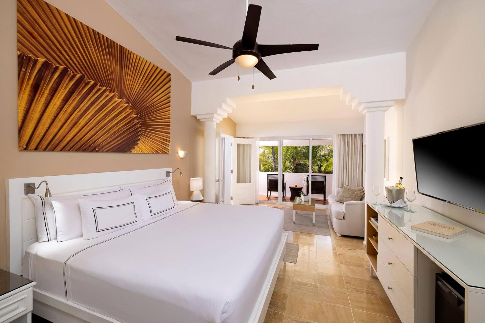 The Level Master Suite Beachside